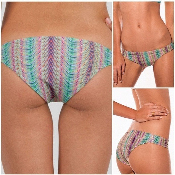 L*Space Dolly Fringe Monique Bikini Set Swimsuit (Top Large Bottom Small) - Picture 4 of 12